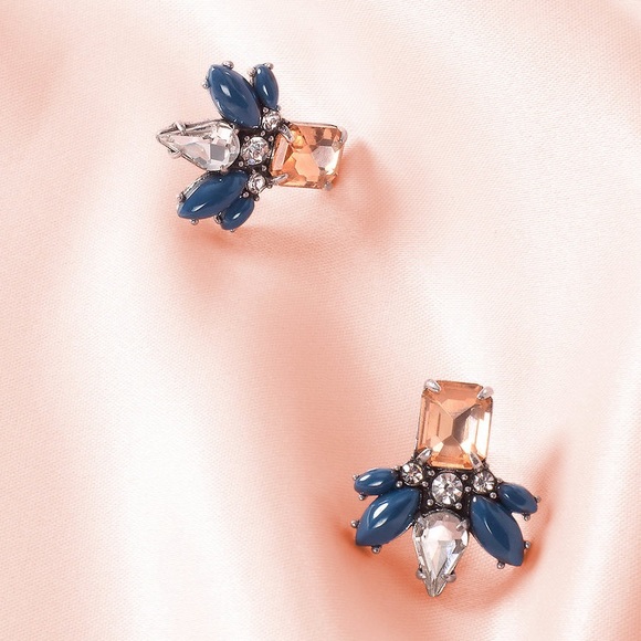 STELLA & DOT Magnifique Convertible Earrings - Picture 3 of 3